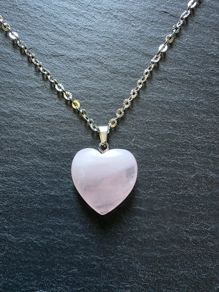 Collier pendentif cœur Quartz Rose