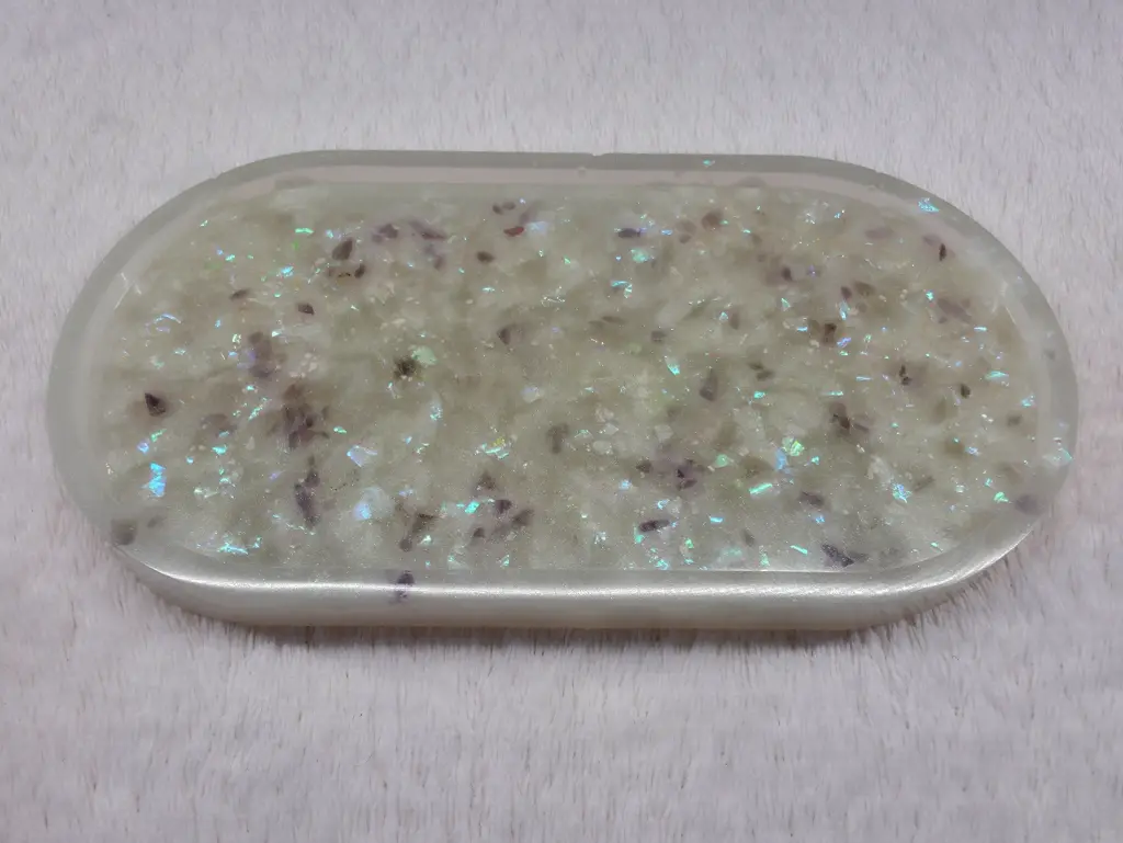 Vide poche blanc nacré et inclusion pierres naturelles