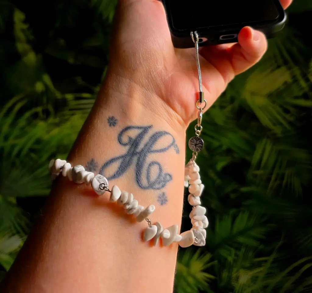 Dragonne de téléphone en Howlite