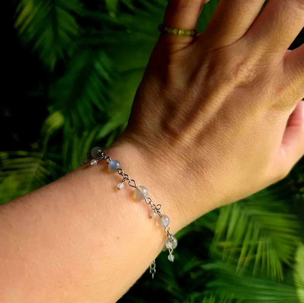 Bracelet "Elya" Labradorite et pierre de lune blanche