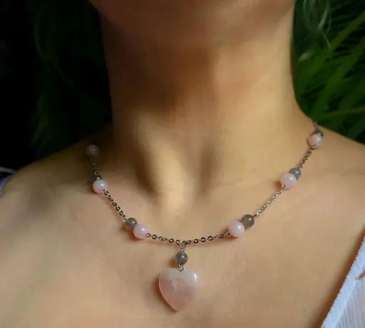 Collier pendentif cœur Quartz Rose