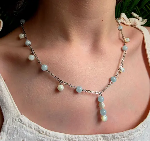 Collier en aigue marine et nacre