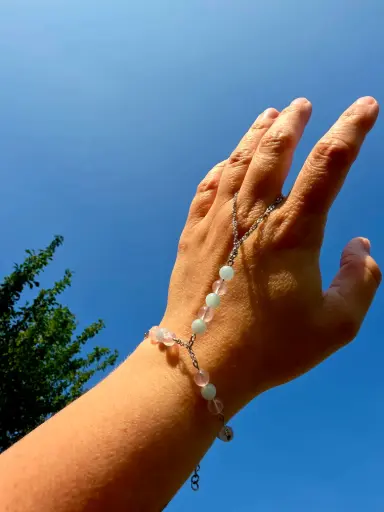 Bijoux de main Aigue Marine et Quartz Rose