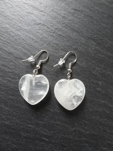 Boucle d'oreille forme cœur Cristal de roche